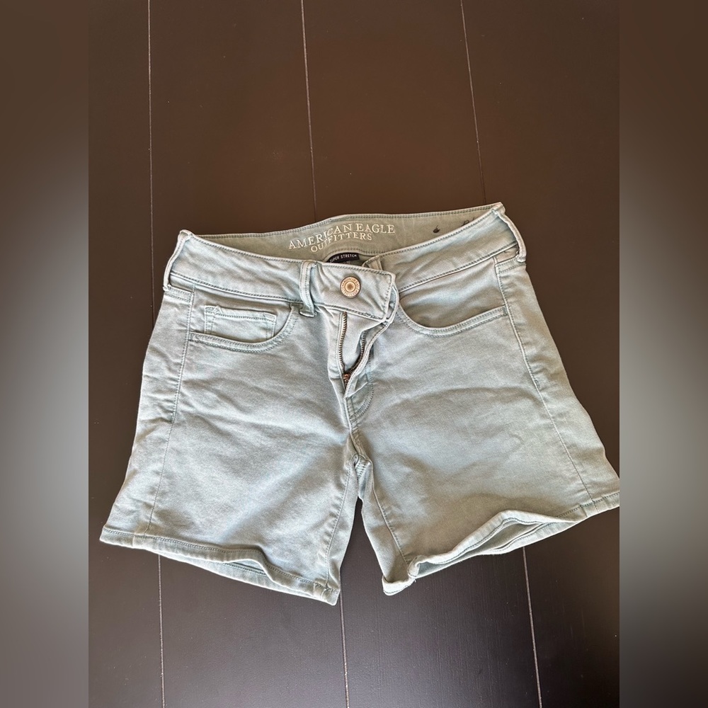 American eagle women’s shorts